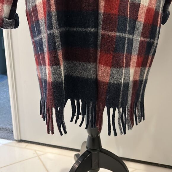 Tahari Coat - Picture 3 of 11